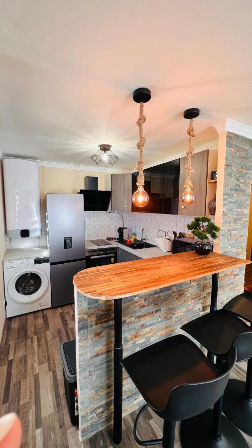 Appartement Pluton à Montpellier Extérieur photo